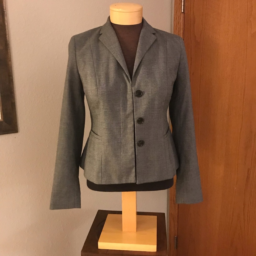 ✨Host Pick✨ Ann Taylor blazer